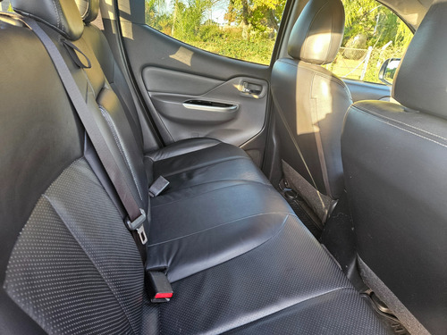 Mitsubishi L200 2.5 Cd 4wd High-power Di-d At5 Cuero