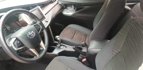 Toyota Innova 2.7 Srv 6 A/t 2018 En Garantia