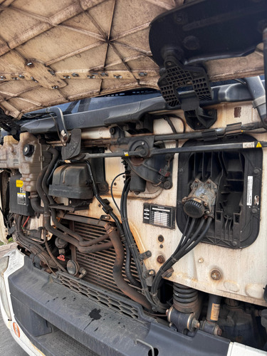 Volvo Vm 330 Truck 6x2 Roll On Off 16/17 / Sem Caçamba