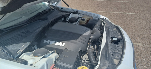 Chrysler 300 5.7 V8