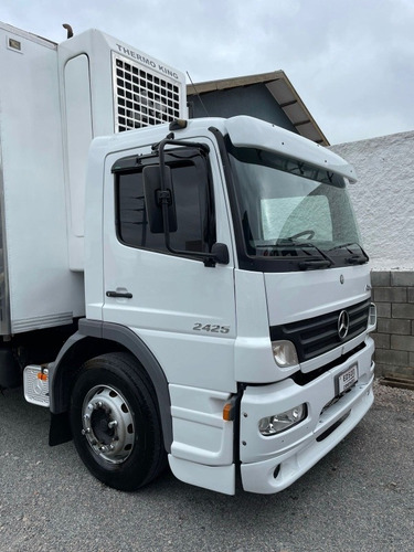 Imagem 3 de 15 de Mercedes Benz Atego 2425 Camara Fria Frigorifica C Gancheira