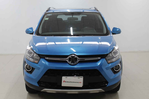 Imagen 8 de 15 de Baic X25 Crossover 2019 4 Cilindros