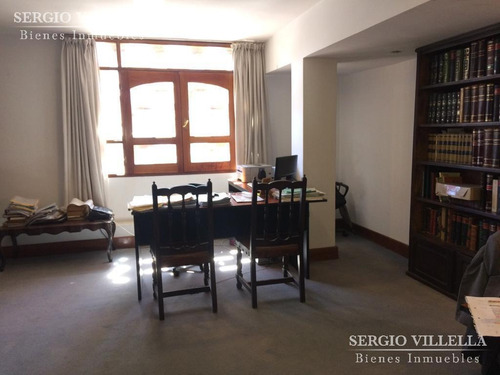 Imagen 4 de 7 de Oficina De Categoría En Venta | Amplia Y Funcional