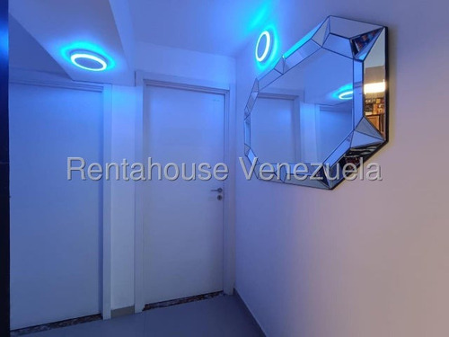 En Venta Extraordinario Apartamento En San Isidro Maracay 25-13509 Hp