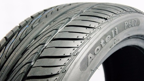 Imagen 2 de 4 de Llanta 305/40 R22 Aoteli P607 114w