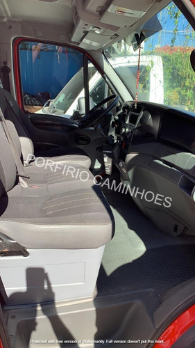 Imagem 3 de 15 de Iveco 35s14