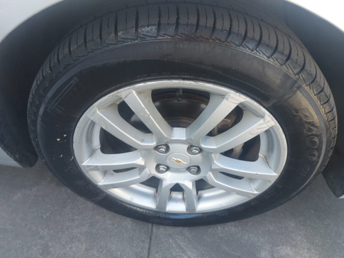 Imagen 12 de 21 de Chevrolet Sonic Lt 1.4 4p Sedan C/gnc