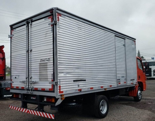 Imagem 4 de 15 de Mercedes Benz 715 - Baú 5.40m