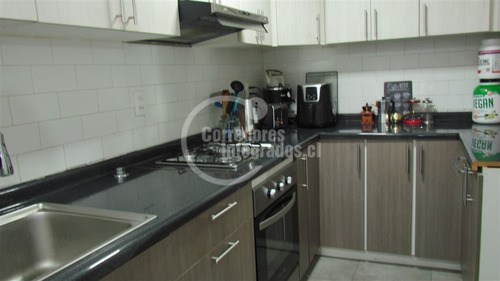 Primer Piso, 4 Dormitorios Con Jardín