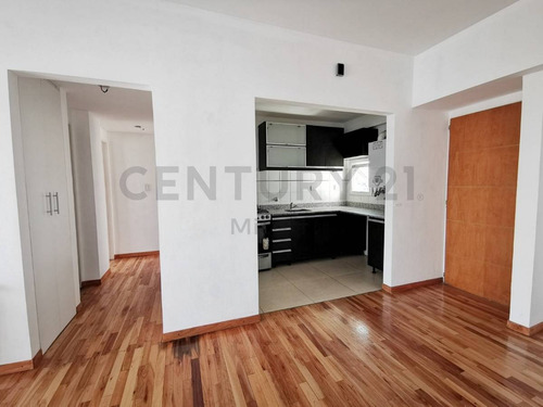 Imagen 3 de 18 de Departamento 2 Dormitorios En Venta La Plata