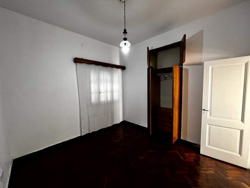 Casa De 6 Dormitorios En Cofico - Excelente Ubicación