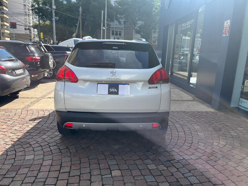 Peugeot 2008 1.6 Feline