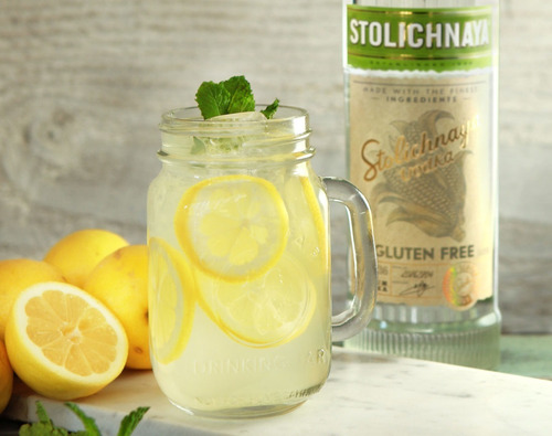 Imagen 6 de 9 de Vodka Stolichnaya Gluten Free 1000ml Origen Rusia