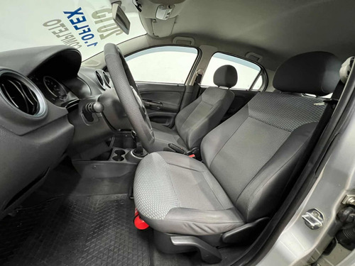 Imagem 9 de 12 de Volkswagen Gol 2013 1.0 Total Flex 5p