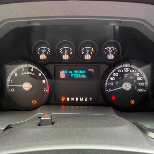 Ford Super Duty F250 4x4 2012