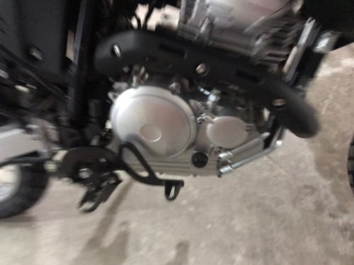 Moto Yamaha Tenere 250 2018