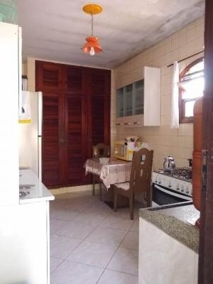 Casa Com Terreno Amplo Para Financiamento Bancário-itanhaém