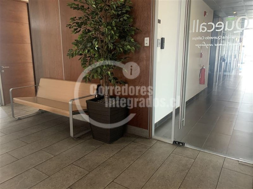 Imagen 2 de 18 de Oficina En Venta En La Reina