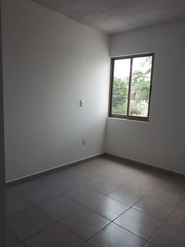 Imagen 3 de 14 de Casa En Venta Con Recamara En Planta Baja $930,000.=