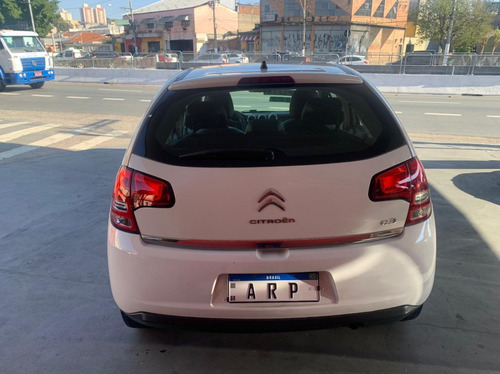 Imagem 5 de 14 de Citroen C3 Tendance 1.5 Branca 2015 Couro Flex Manual