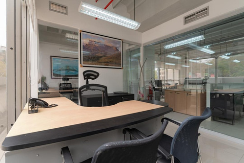 En Alquiler Oficina 127 Mt2 4 Dependencias/1b/2pe Santa Paula