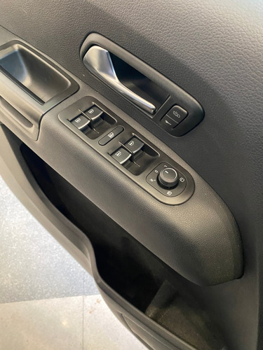 Imagen 14 de 16 de Volkswagen Amarok 180 Cv 4x4 Aut. Du