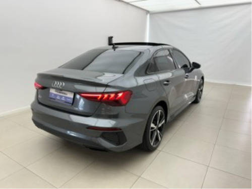 Audi A3 2.0 40 TFSI MHEV SEDAN PERFORMANCE BLACK S-TRONIC