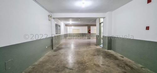 Imagen 5 de 26 de George Tahan #23-9931 Venta Excelente Edificio Industrial De 4 Pisos De 280 M2 Cada Planta, Más Dos Galpones De Aproximadamente 1.300m2, Con La Mejor Ubicación En El Km 1 De Mariche, En Urbanización I
