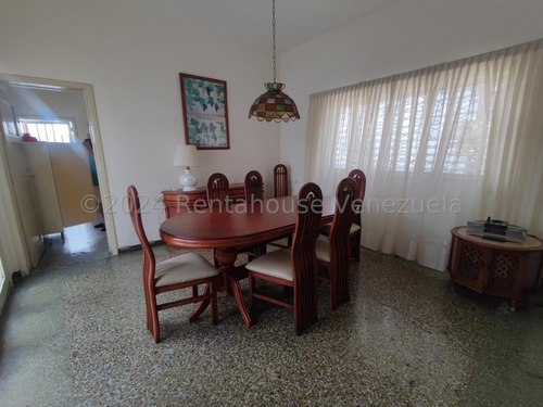 Venta De Casa\ La Carlota Mg 5-3531