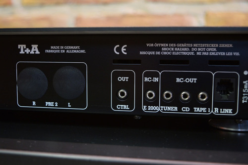Imagen 7 de 8 de Preamplificador Estereo Marca T+a Modelo Pulsar P-1230r