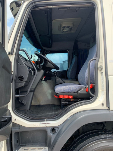 Imagem 10 de 15 de Volvo Fm 420