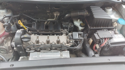 Volkswagen Suran 2018 1.6 Track