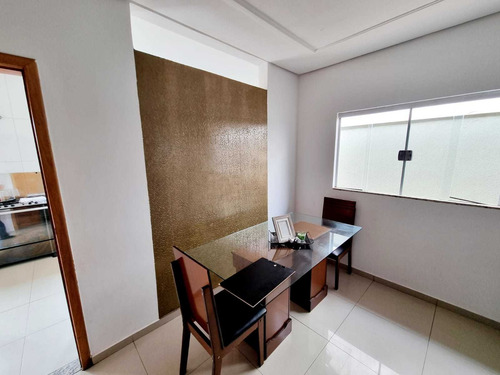 Imagem 6 de 29 de Casa Residencial 4 Dormitórios Sendo 2 Suítes, Área De Lazer Com Churrasqueira, 220 Metros De Área Útil, Excelente Localização No Bairro San Remo - Pr - Ca1413_gprdo