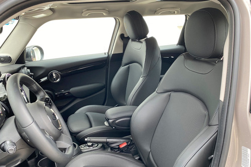 Imagen 10 de 15 de Mini Cooper Classic 5 Puertas Modelo 2022
