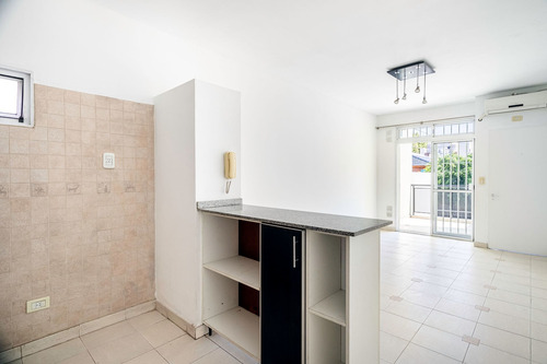 Imagen 2 de 24 de Venta Ph 2 Amb/balcón ,versalles Para Mudarte Ya !