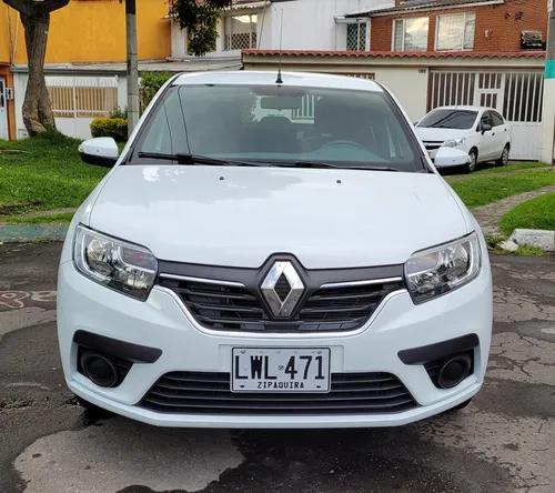 Renault Logan 1.6 Expression / Life +