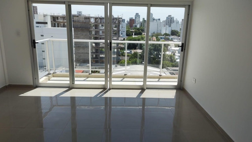 Departamento En Venta - 2 Dormitorios 1 Baño - 75mts2 - La Plata