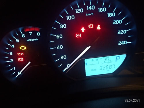 Imagem 3 de 8 de Toyota Corolla 2018 1.8 16v Gli Flex 4p