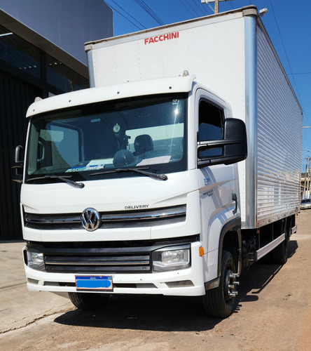 Caminhão 3/4 Vw Delivery 11 180 Prime 2022 Com Bau De 6,2mts