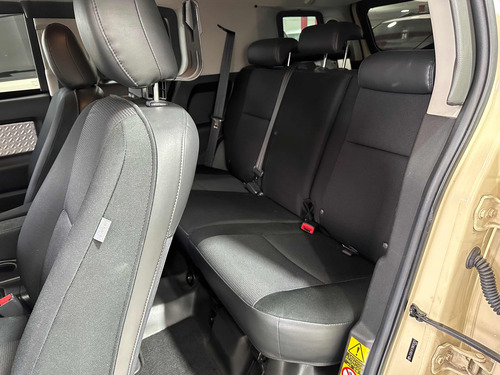 Imagen 9 de 12 de Toyota Fj .
