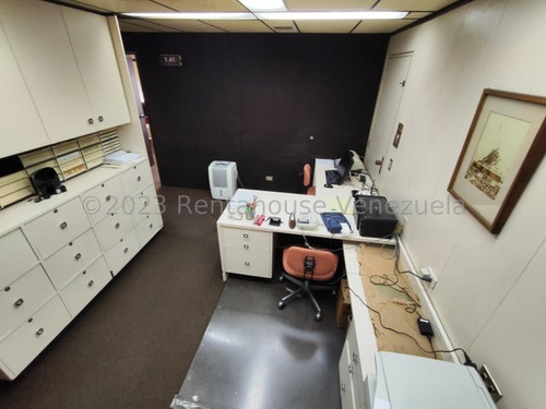 Venta De Funcional Oficina En El Ccct