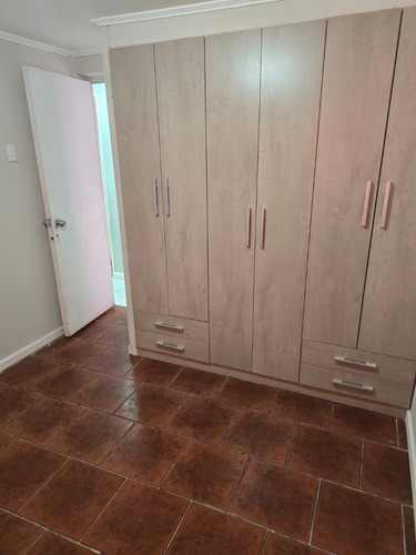 Arriendo Departamento Villa Los Profesores, Metro Ecuador