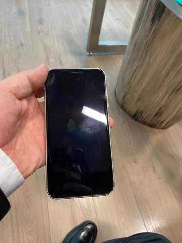 iPhone XR 64gb Blanco Telcel Perfecto Estado Con Cargador (Usado)