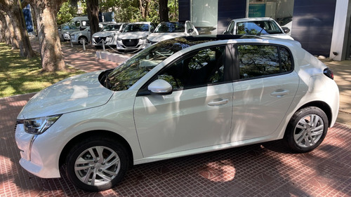 Imagen 2 de 25 de Peugeot 208 Active Pack Tiptronic 1.6 Mc