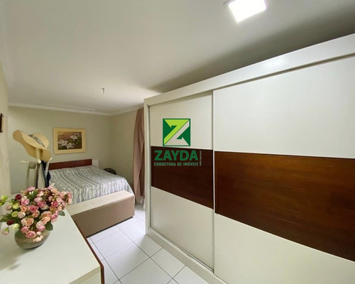 Duas Casas Independentes, No Bairro Vila Nova, Em Barra De S