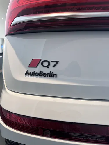 Q7 S Line 2025