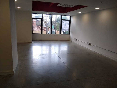Imagen 4 de 5 de Encantadora Oficina En Arrendamiento Manila, El Poblado Cod: 20219