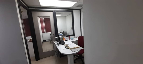 Imagen 15 de 21 de Se Vende Oficina 496m2 Av Universidad Centro Empresarial El Chorro