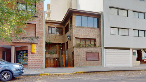 3 E/ 58 Y 59 La Plata - Casa De 4 Dormitorios En Venta