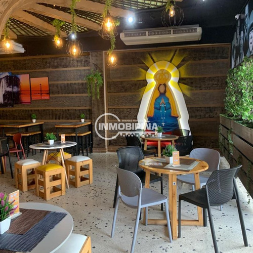 Inmobipiña Traspasa Negocio De Comida, Carrera Guasipati, C.c. Bolivar, Puerto Ordaz, Lup